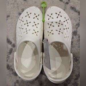 Women's White Floral Crocs Sz 10 NWT